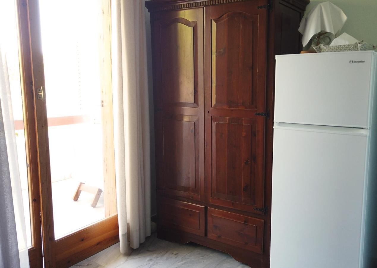 Fistiki Rooms Αγία Μαρίνα Εξωτερικό φωτογραφία